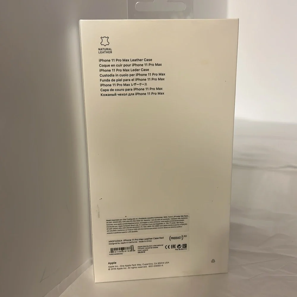 Apple iPhone 11 Pro Max Leather Snap Case Cover - Red New in Box